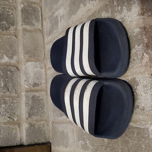 Adidas shoes sandals size 8 navy blue - Picture 2 of 12